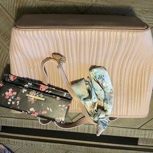 Purse and wallet
